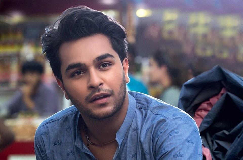 Asim Azhar Reveals About His Rigorous Family