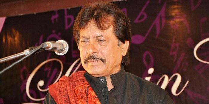 Attaullah Khan Esakhelvi Expresses His Love For Pakistan