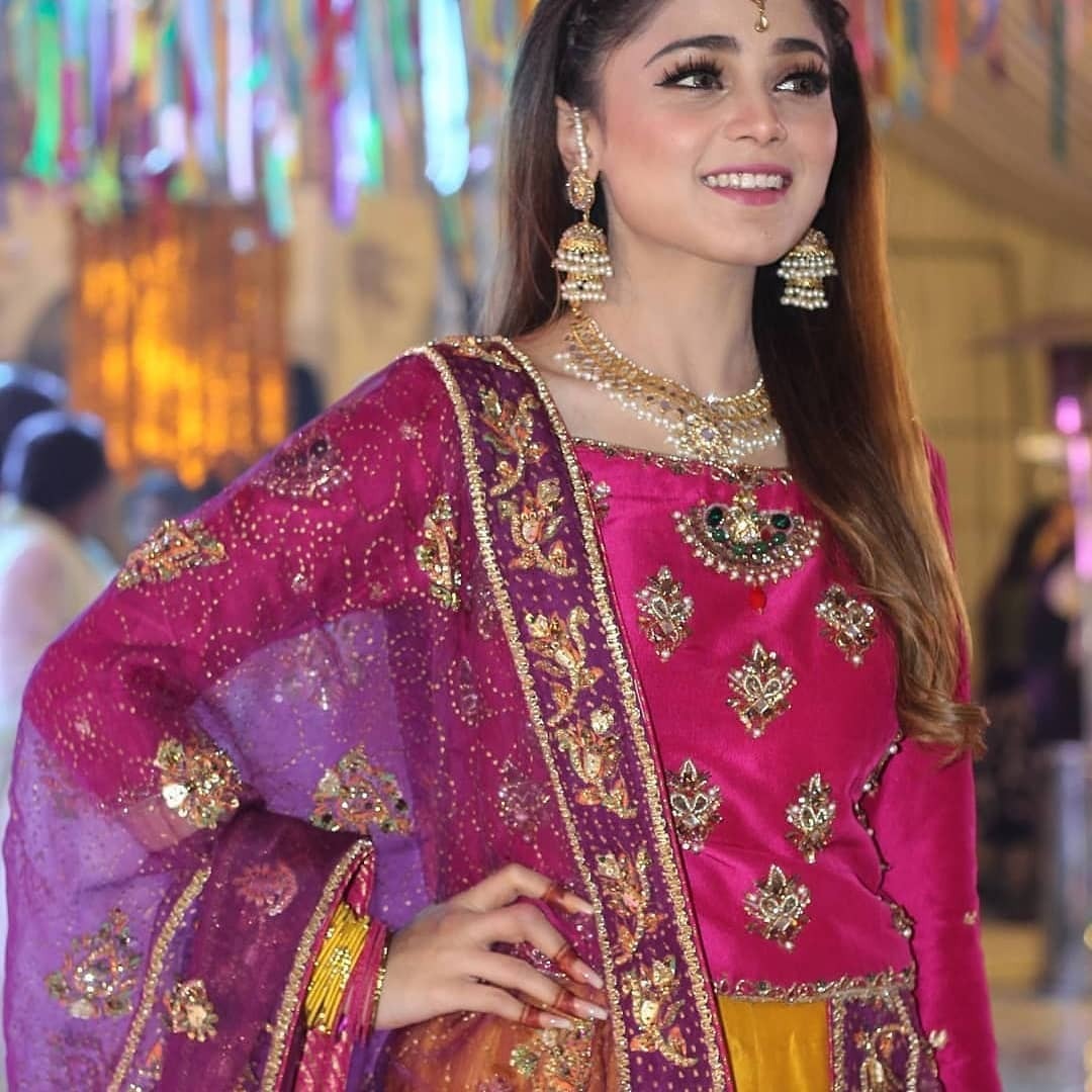 Pakistani-Singer-Aima-Baig