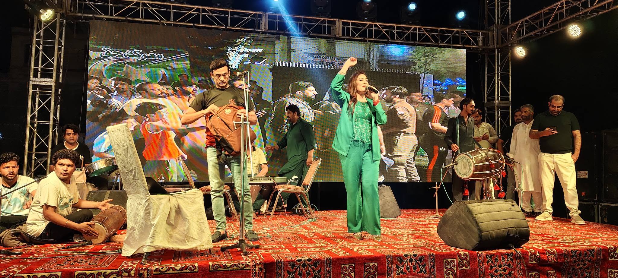 humaira arshad 08