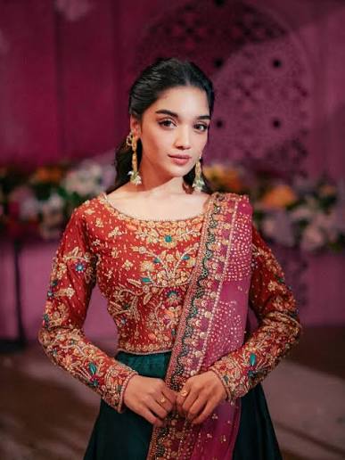 romaisa khan 3