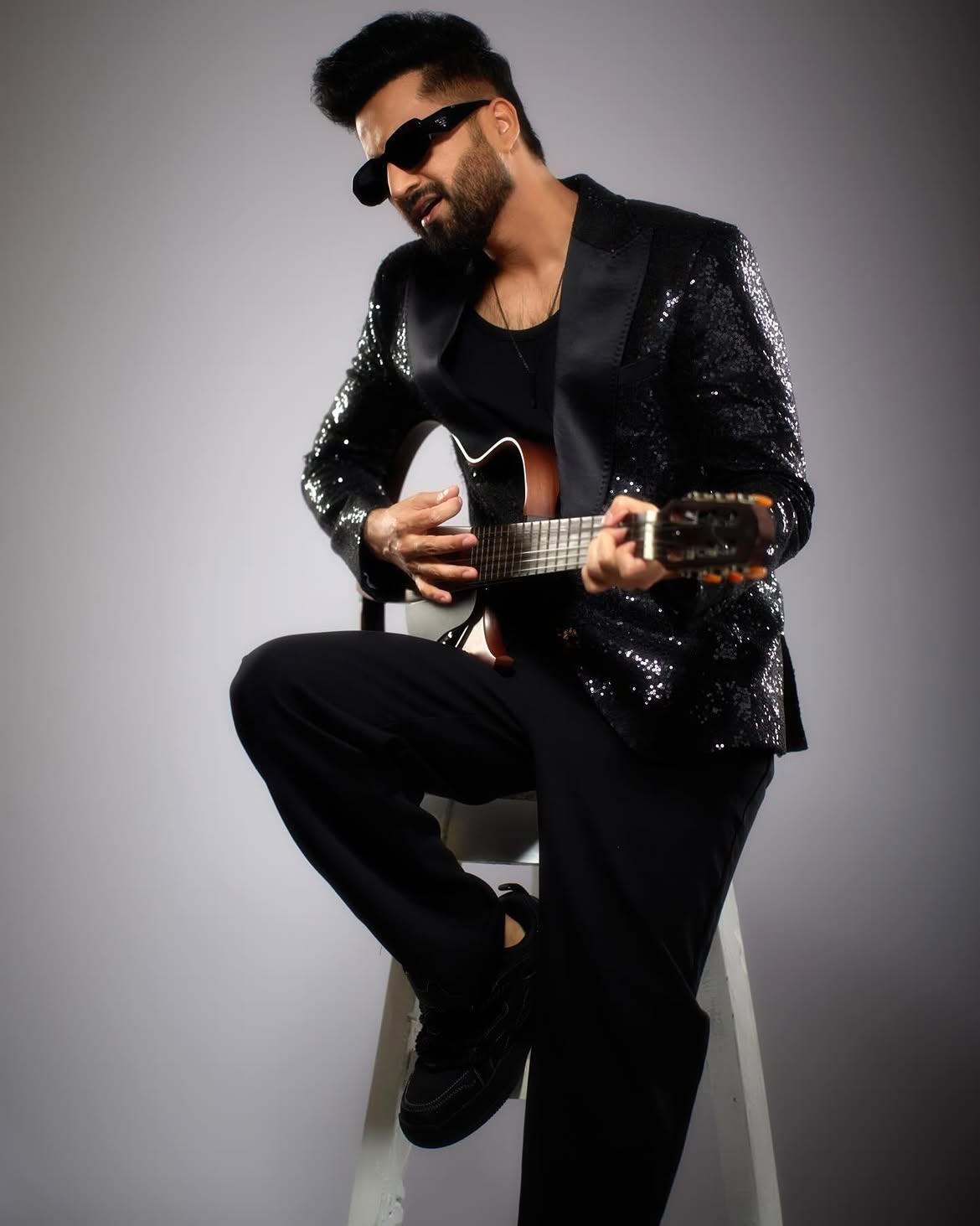 Falak Shabbir 1