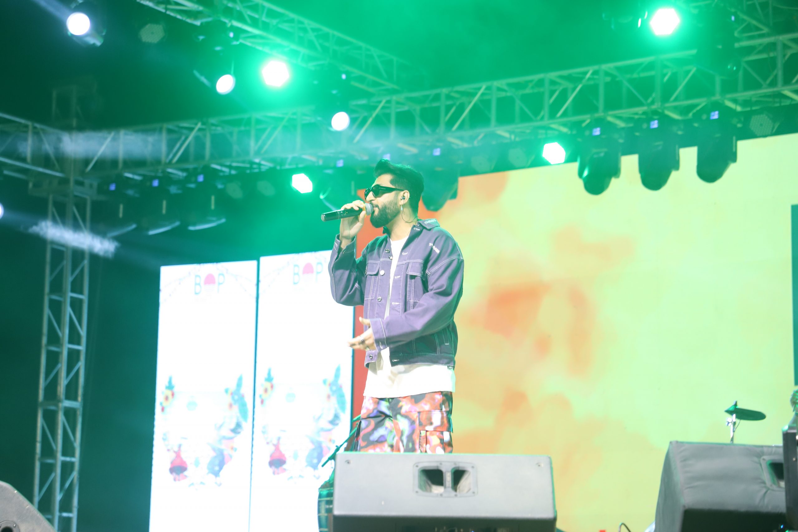 Bilal Saeed 011