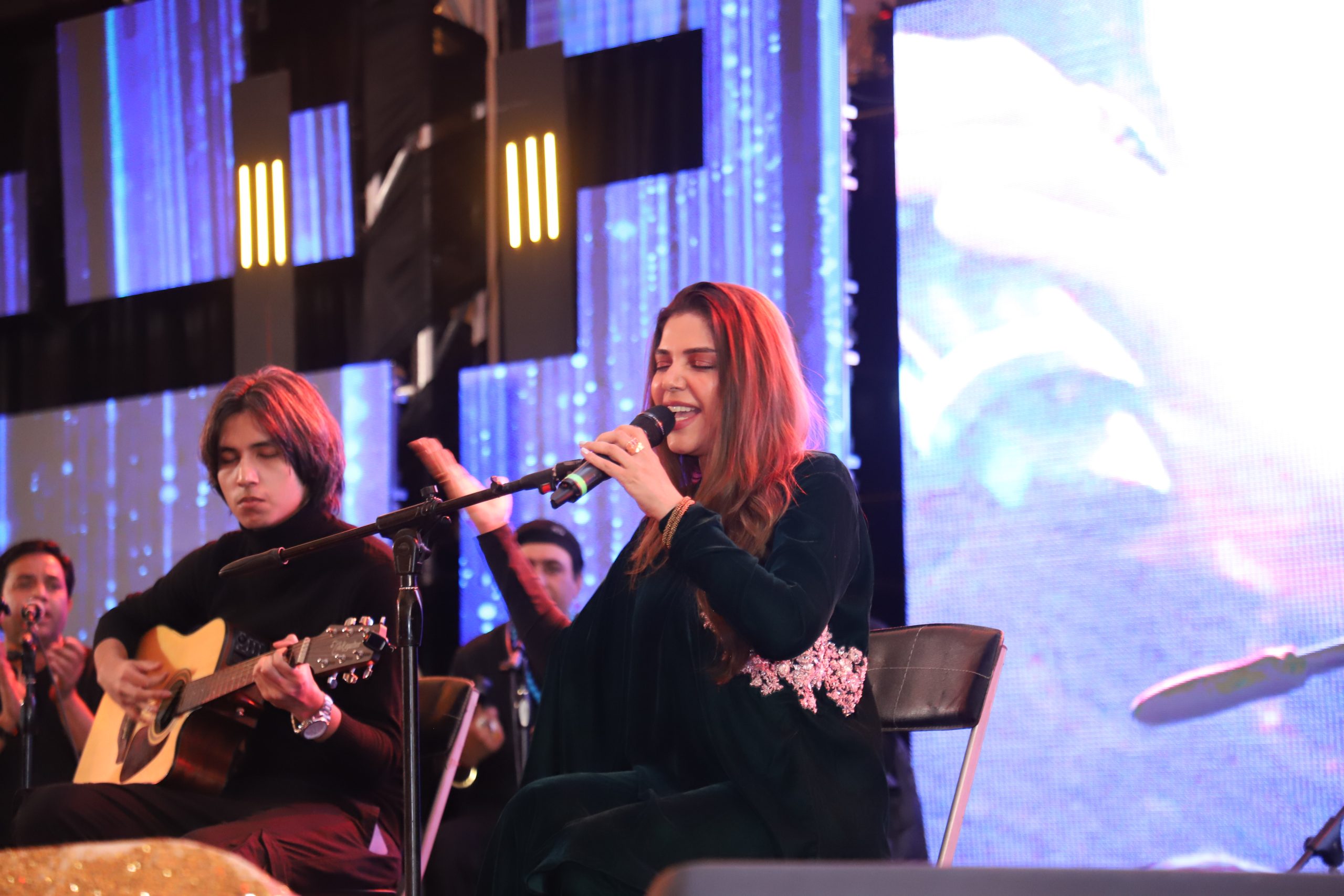Hadiqa Kiani performed in Excellence Awards 2024 Bank of Punjab 011